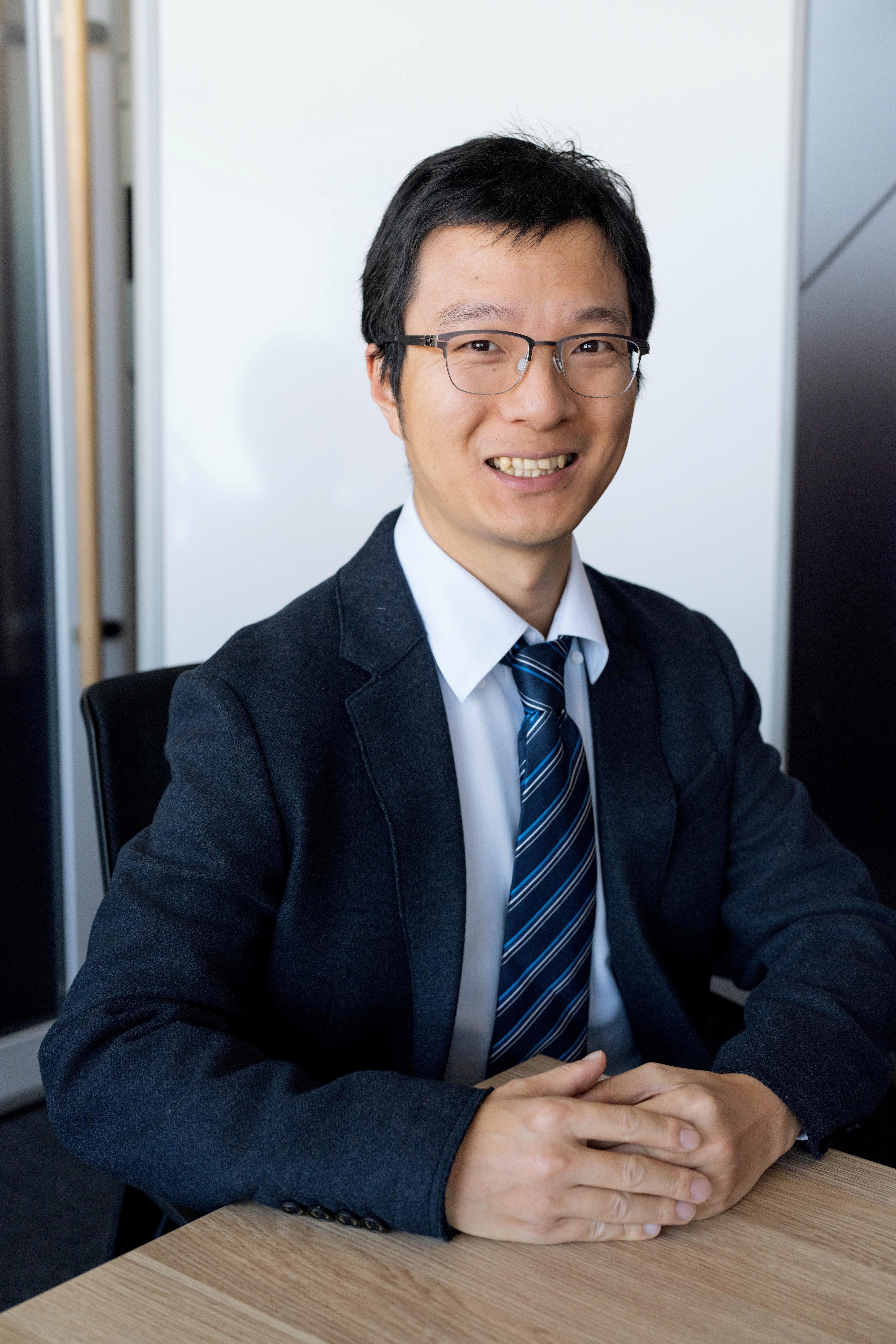 Associate Professor Yang Shen
