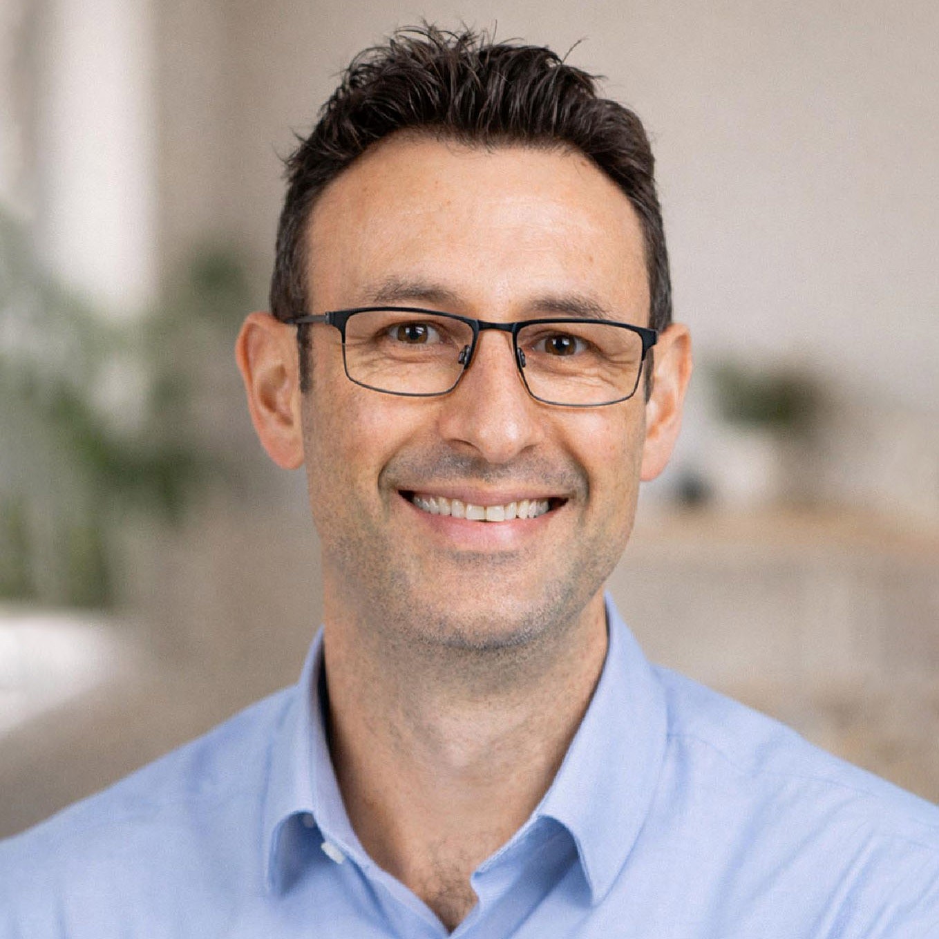 Dr Brad Ridout