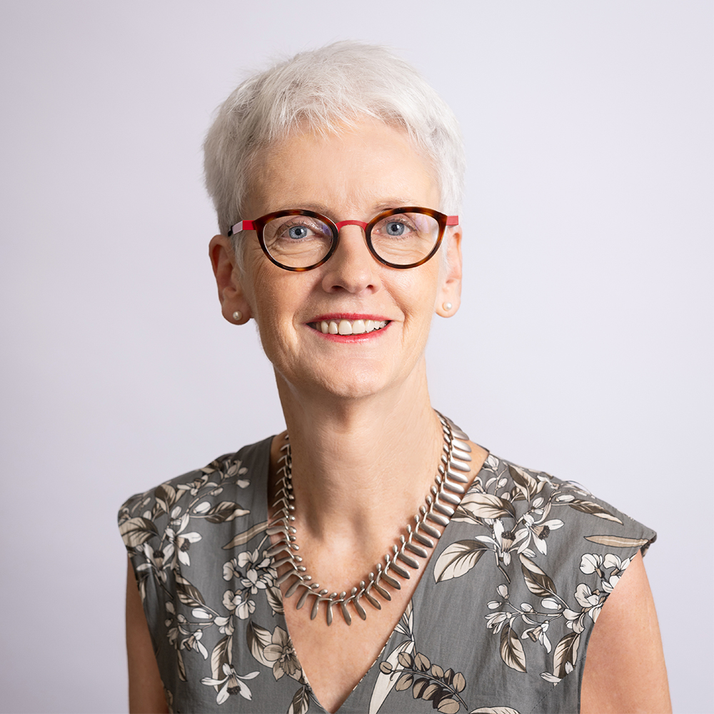 Dr Caroline Watts