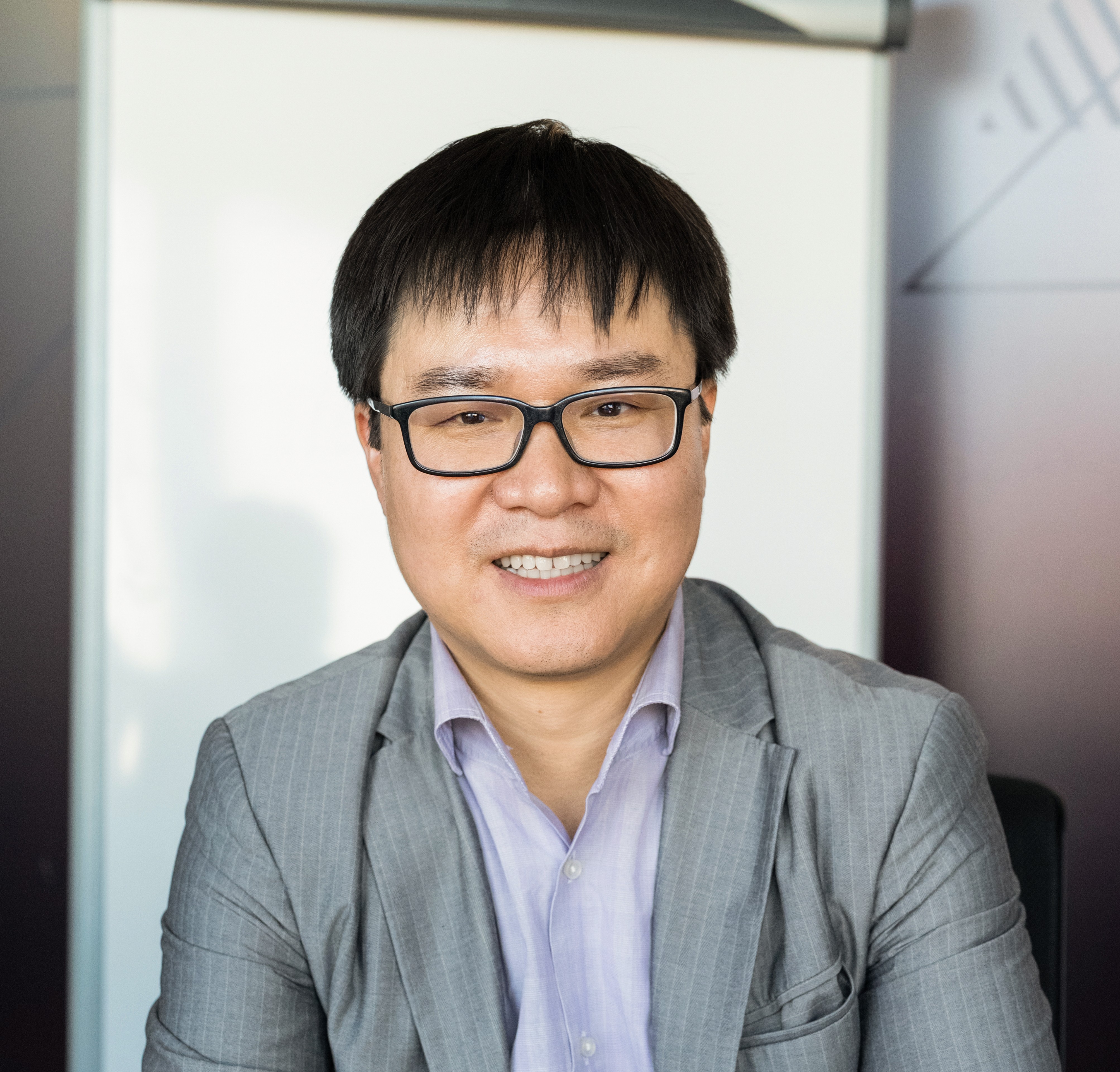 Associate Professor Jianfeng Shen