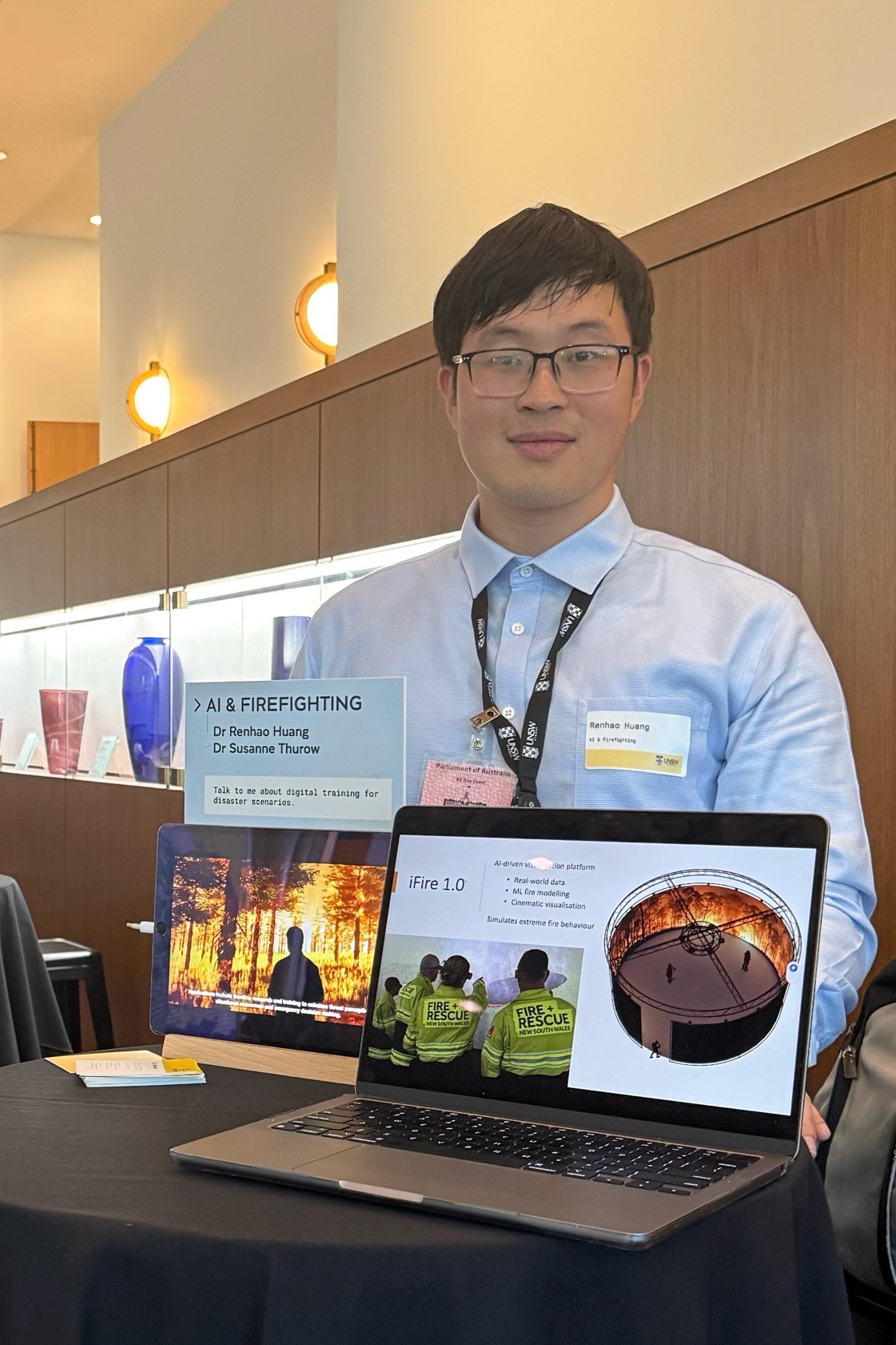 Dr Renhao Huang