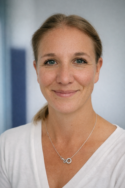 Dr Ashleigh Evans