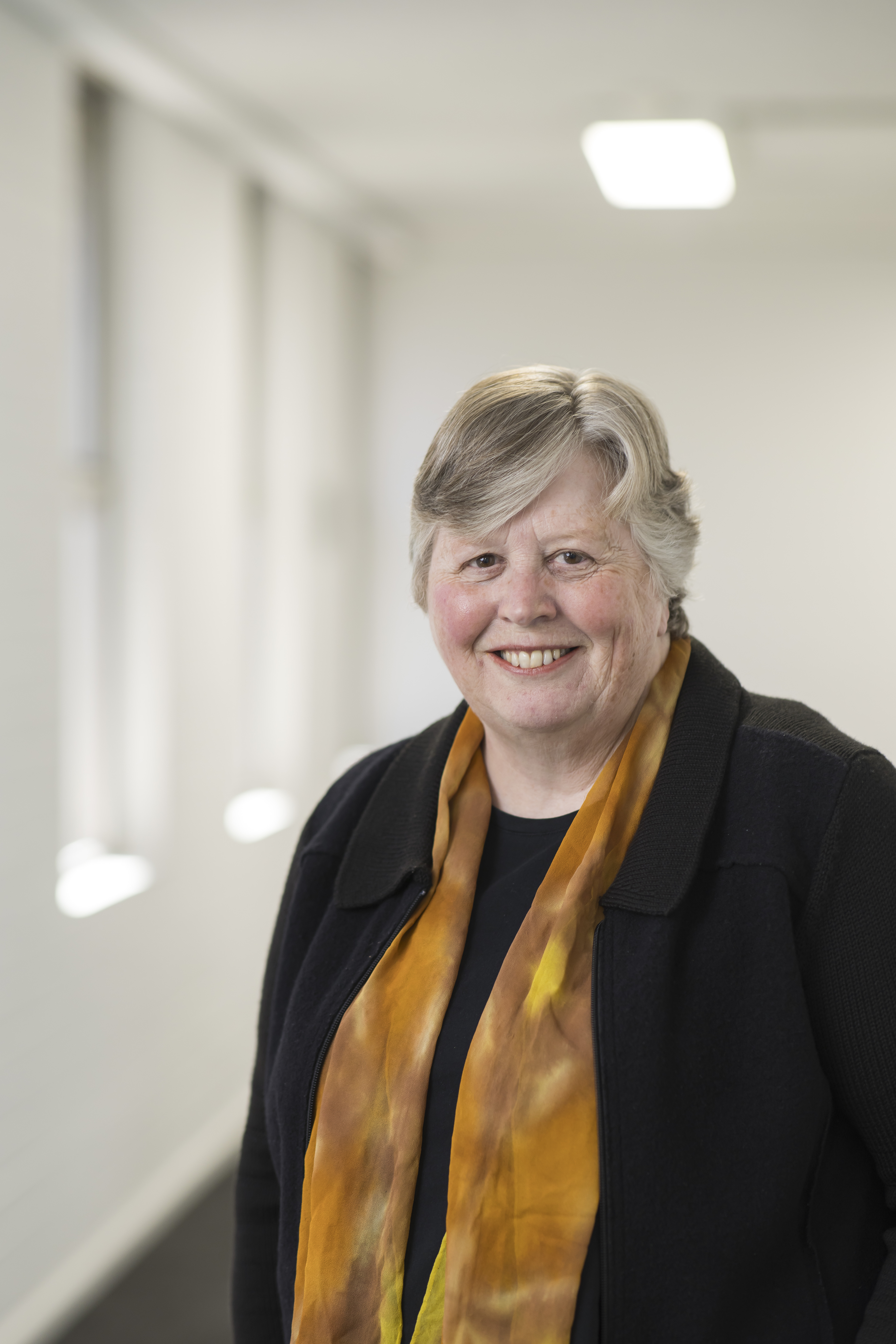 Dr Jennifer Robinson