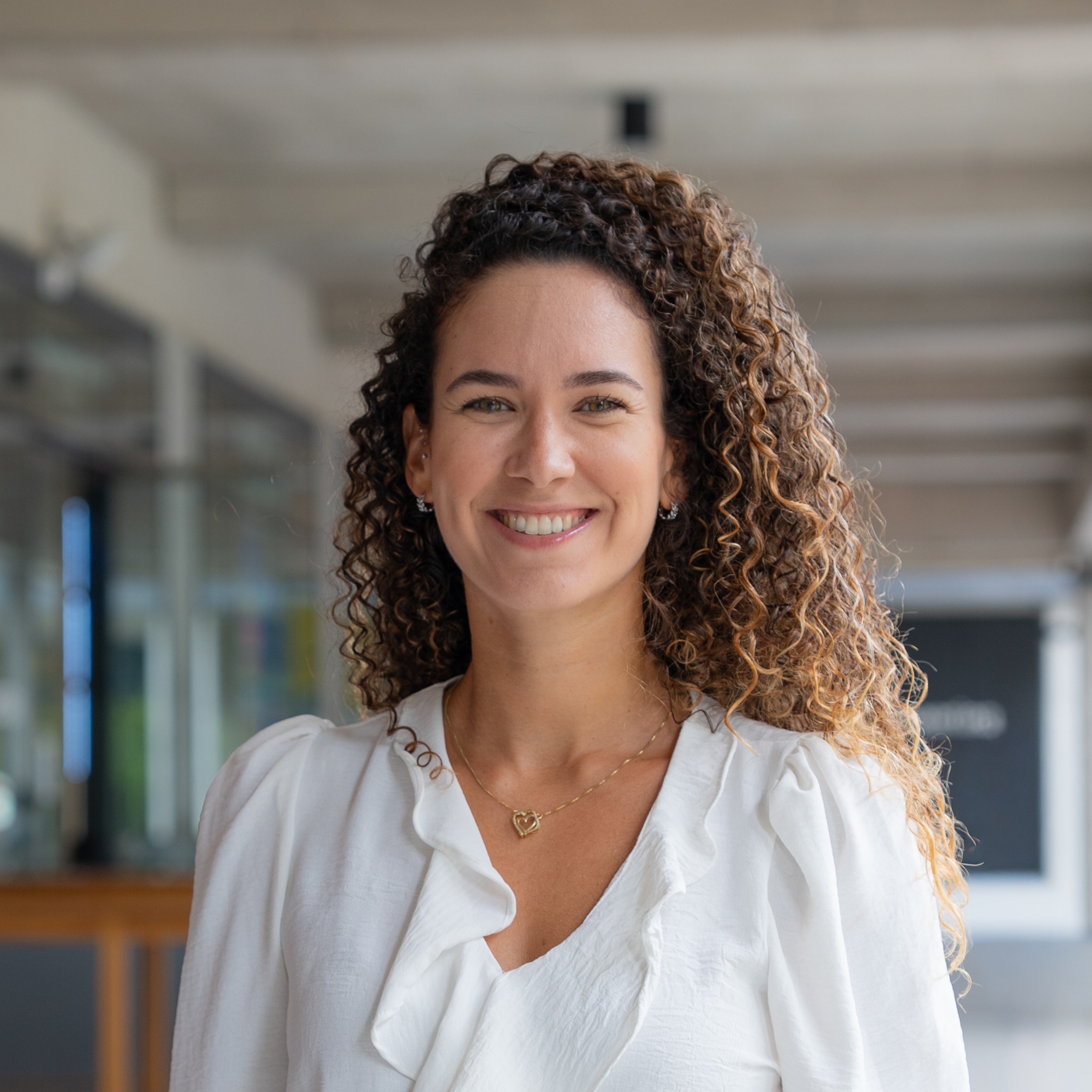 Ms Thais Nunes Guerrero