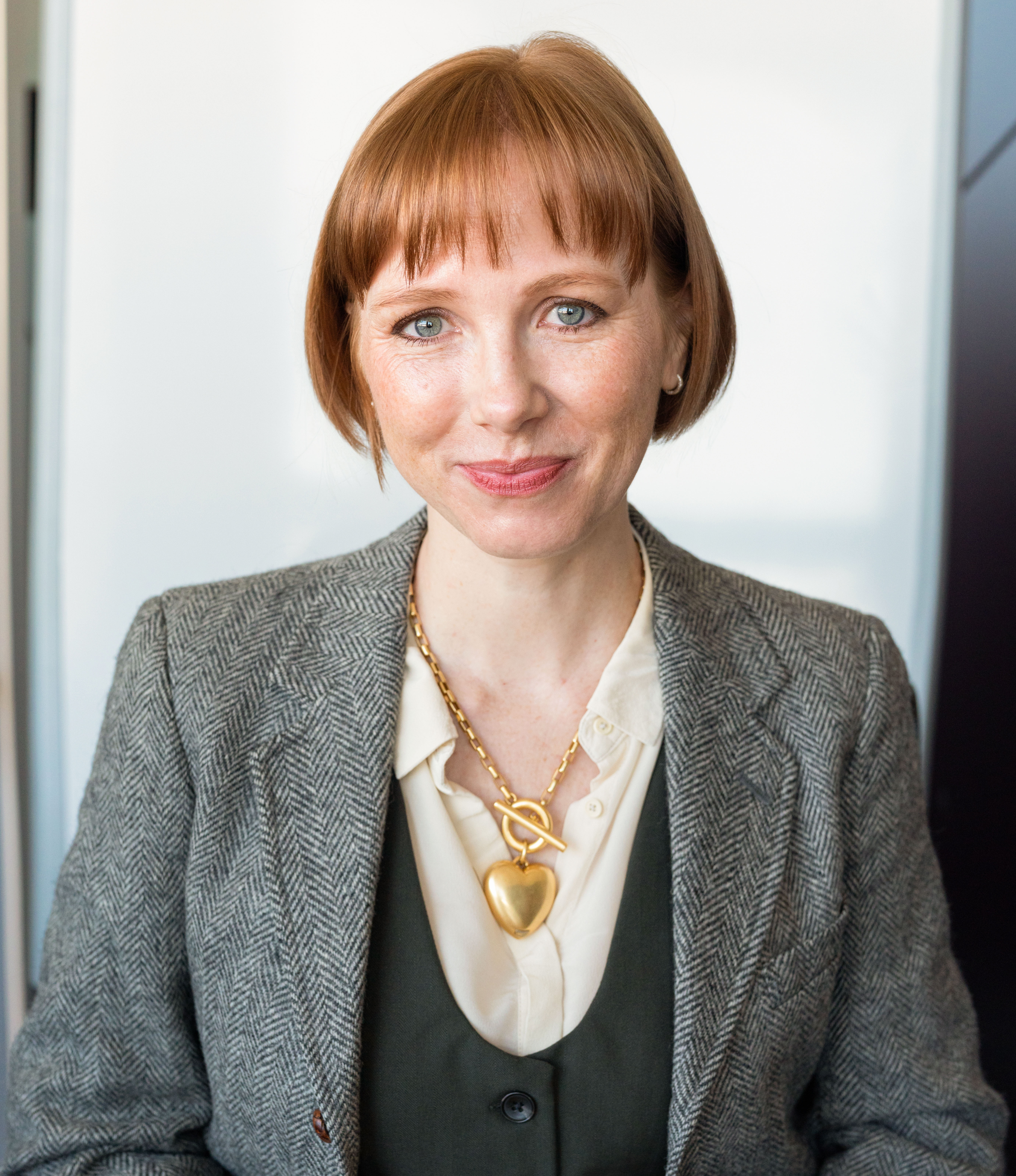 Dr Rhiannon Parker